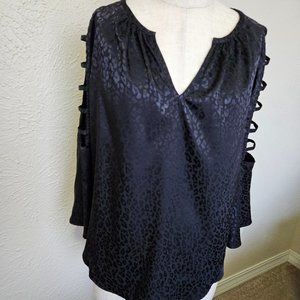 NWT J.LO Jennifer Lopez Black Cut out sleeve blouse size small